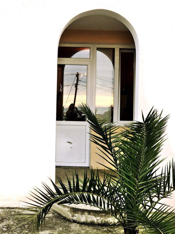 Sunset Guest House Gagra Bagian luar foto