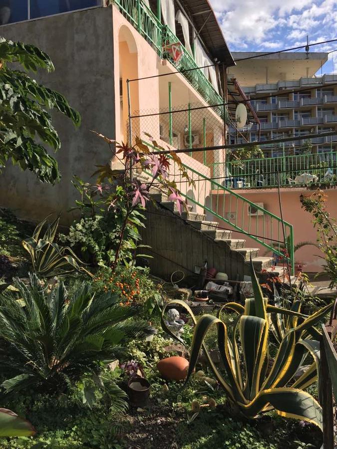 Sunset Guest House Gagra Bagian luar foto